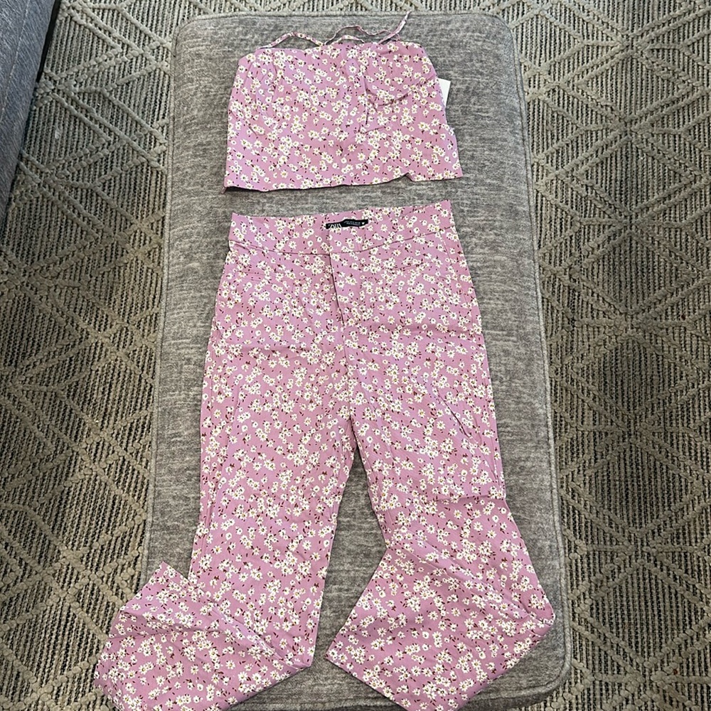 Adorable two piece set from Zara
